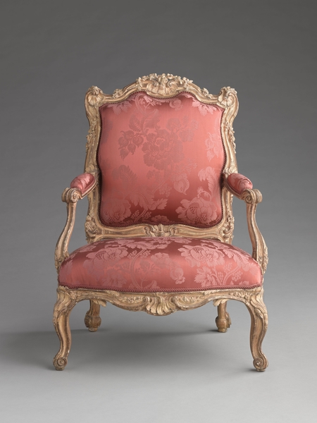 约1750- 1755年出自尼古拉．厄尔多之手的王后式扶手椅。(©RMN-GP (musée du Louvre)/René-Gabriel Ojéda)