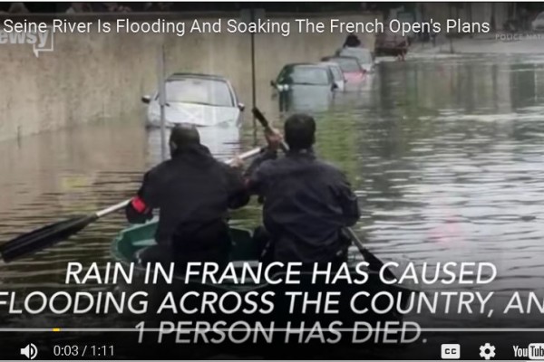 法国 巴黎塞纳河 水灾