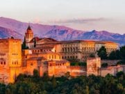 神圣罗马帝国皇帝查理五世宫（Palacio de Carlos V）是西班牙南部格拉纳达的一座文艺复兴建筑，位于阿尔罕布拉宫内。（图片来源：pixabay）